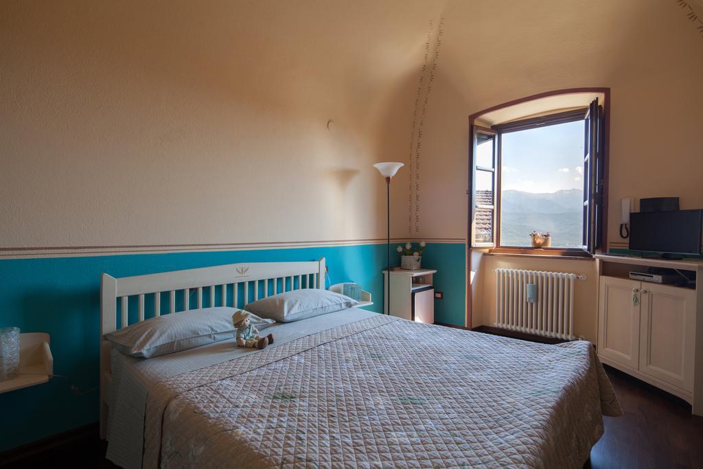 B&B La Pulce Dorata Mulazzo Bagian luar foto